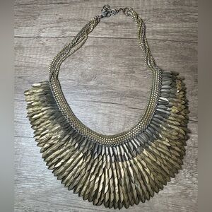 TRENDY bib necklace - gold